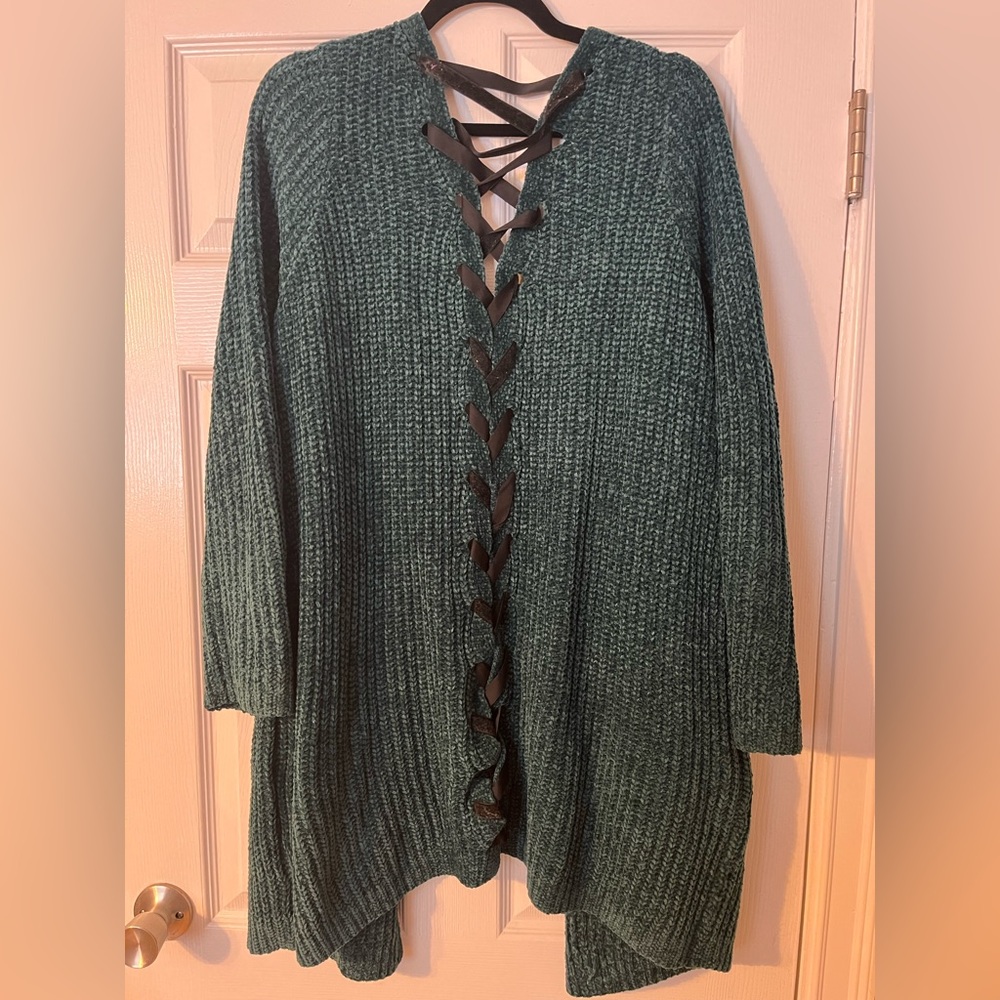 Chenille criss-cross back cardigan